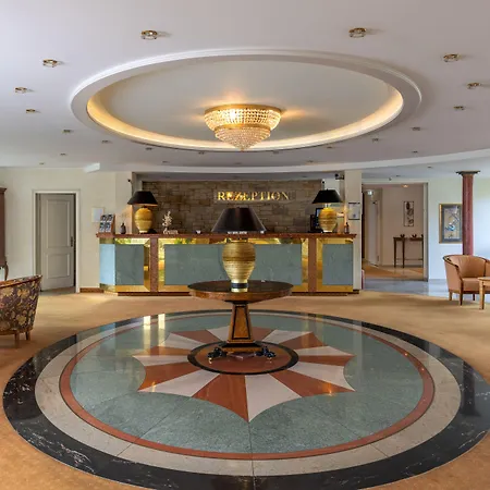 Dreams Hotel