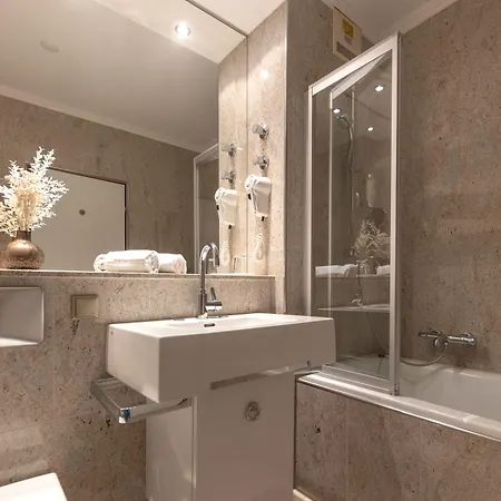 Hotel Dreams 3*
